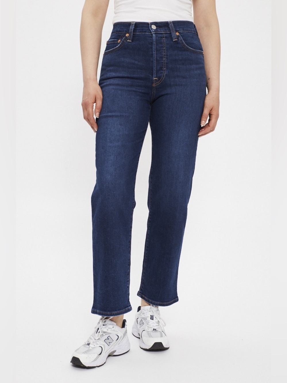 Levi's Ribcage High-Rise Straight Ankle Jeans in Winter Evening Dark Wash Blue